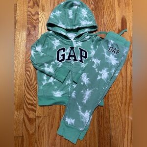Toddler gap set sweatshirt and pants